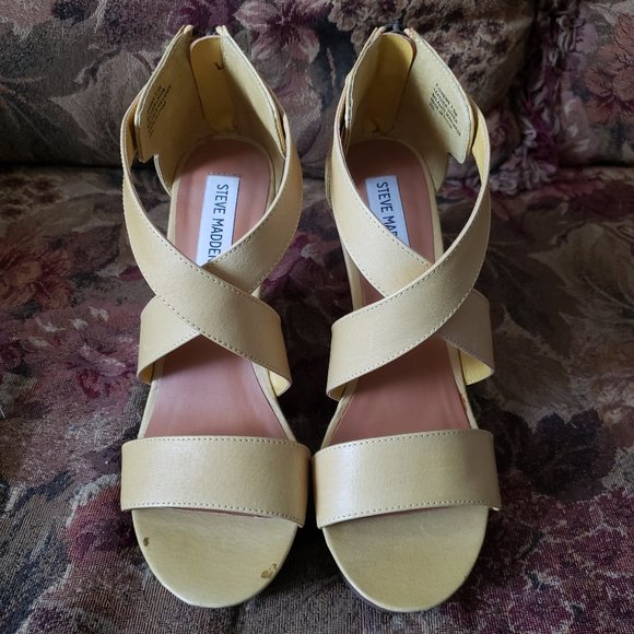 Steve Madden Yellow Wedge Sandals - Picture 1 of 5